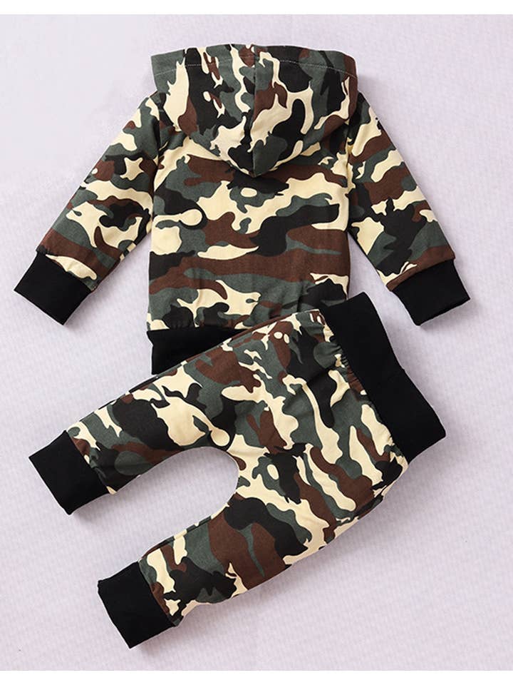 Fennco Styles - Vendita all'ingrosso Completo top e pantaloni - Neonati - Giacca e pantaloni camouflage per neonati con cappuccio2