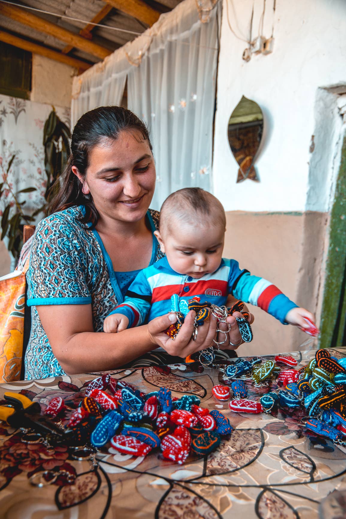 Azerbaijani Socks - Wholesale Ornament Set - Mitten Ornaments : Set of 61