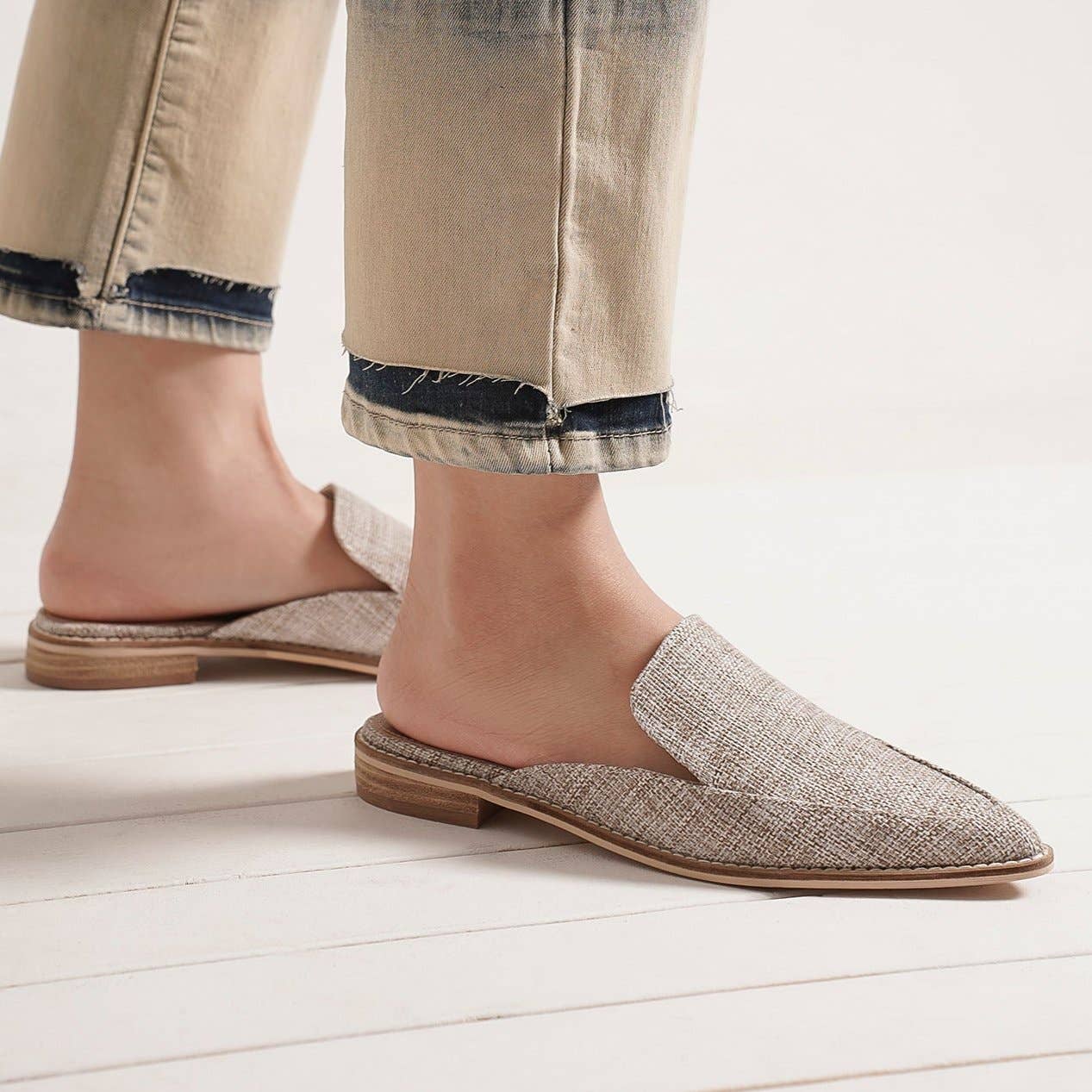 BEAST FASHION – Engroshandel Flade sko - Dame – GRIM-10 mule loafers med tekstureret stofoverdel1