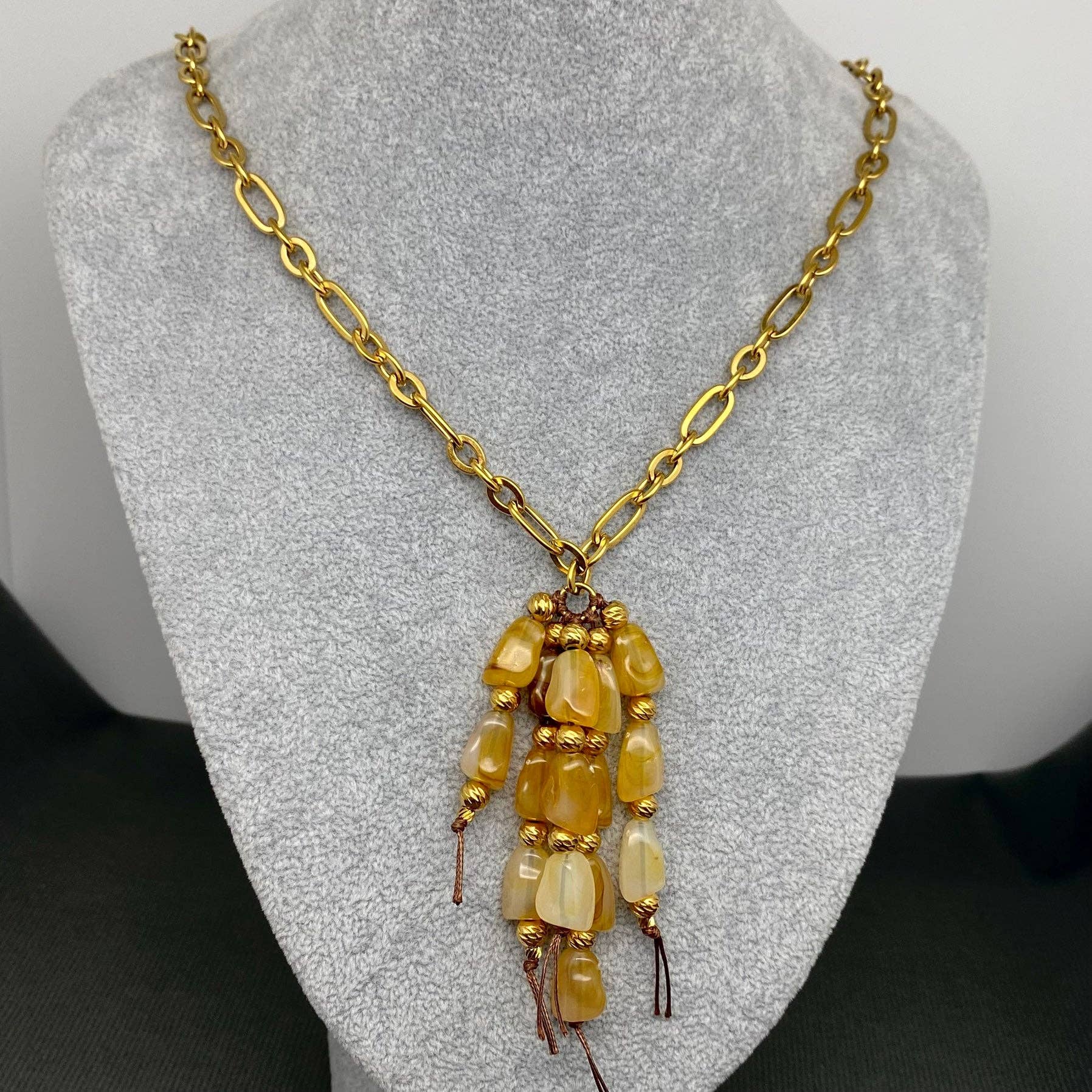 Mio Queena - Wholesale Pendant/Charm Necklace - Resin Fringe 18K Gold Plated SS Long Chain Necklace - FGS2