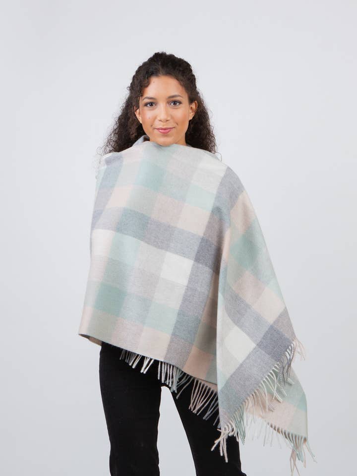 Stola in cashmere Brume 5 Quadri per la vendita all'ingrosso da parte di Kiltane