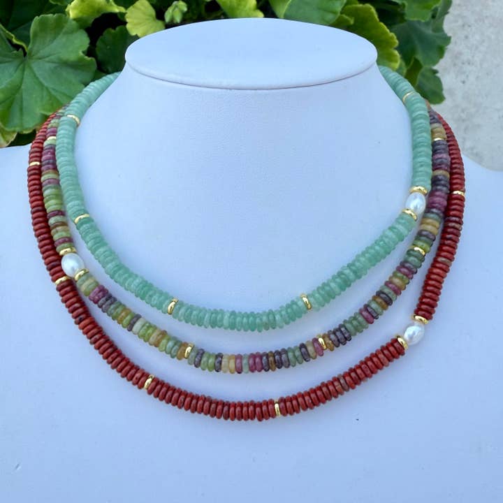 Colares de Camadas com Missangas + Pérola - Cores Sortidas por atacado de Allie Beads