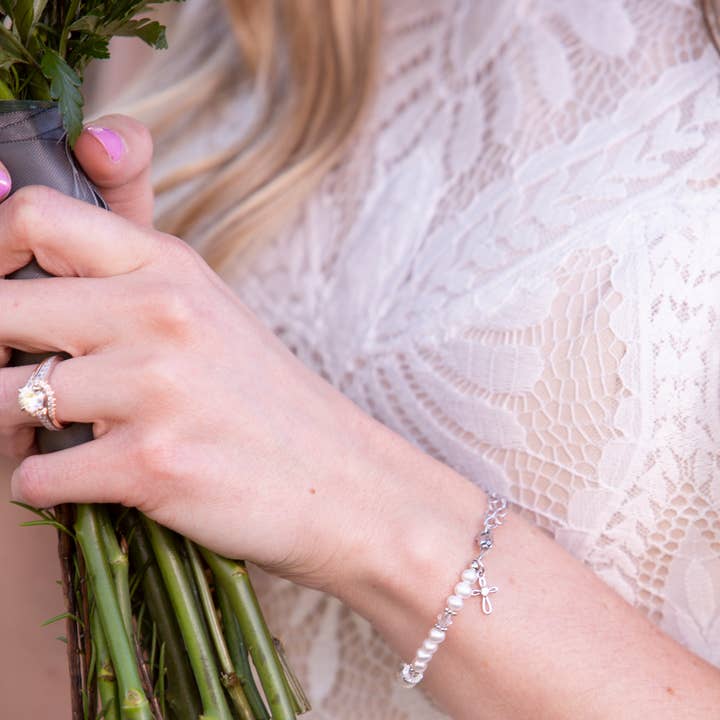 Cherished Moments – Engroshandel Perlearmbånd – Børn – Dåb til brud™ Baby Cross armbånd gave til baby pige5