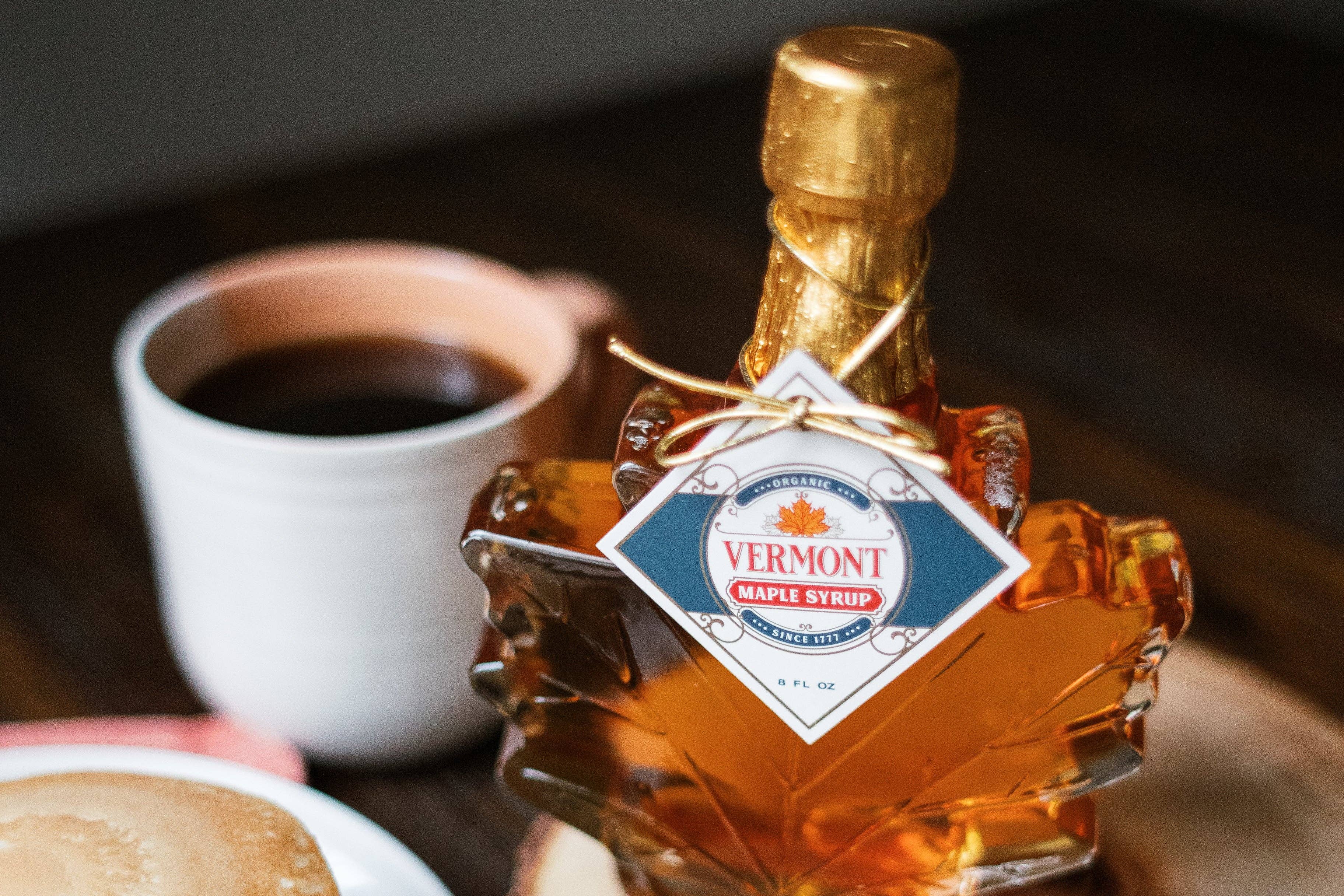 Vermont Maple Syrup - Wholesale Maple Syrup - Golden Organic Vermont Maple Syrup - Glass Leaf4