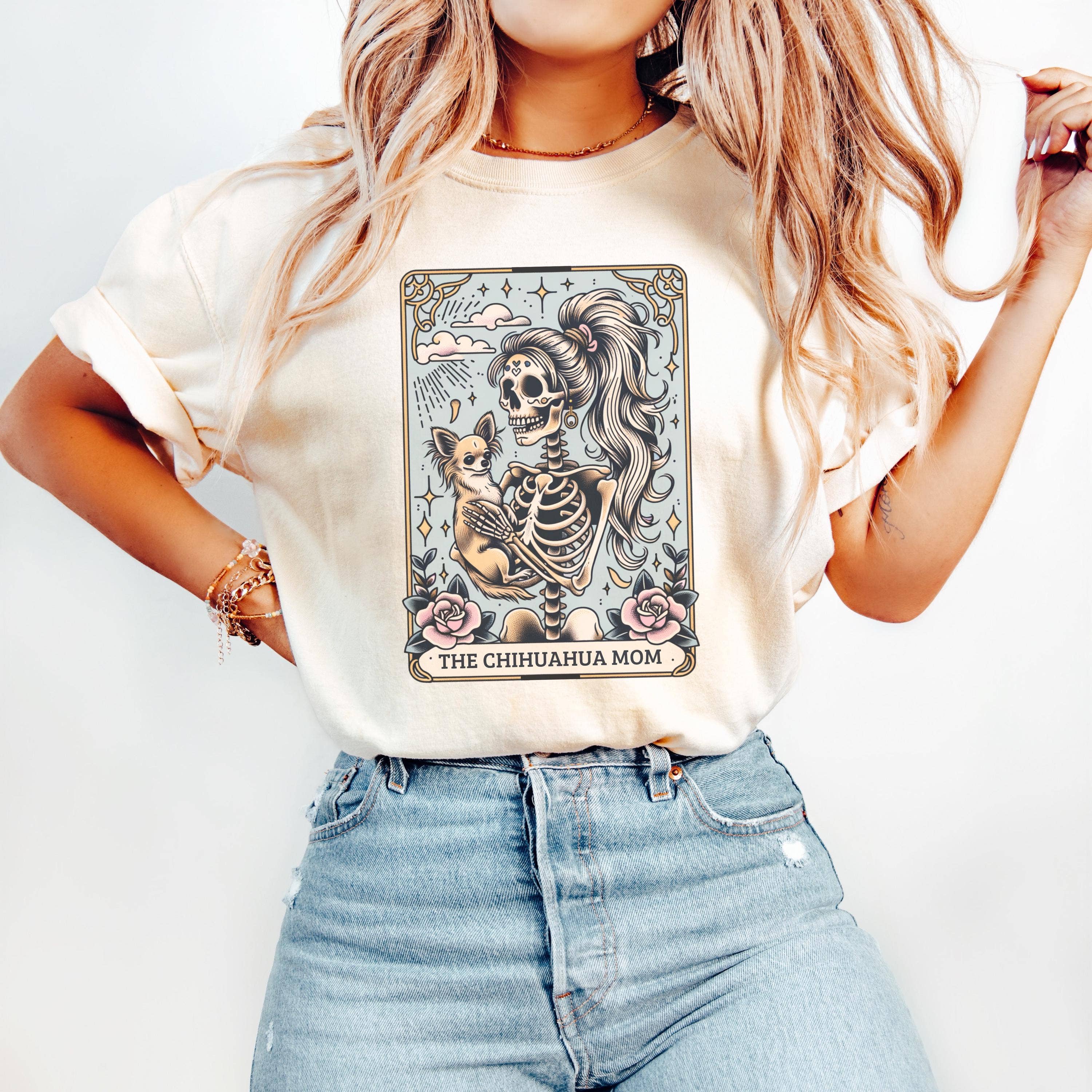 NVC Ecommerce LLC - Venta al por mayor Camiseta estampada - Mujer - Camisa de Halloween de Chihuahua, camiseta de mamá de Chihuahua, mamá de perro1