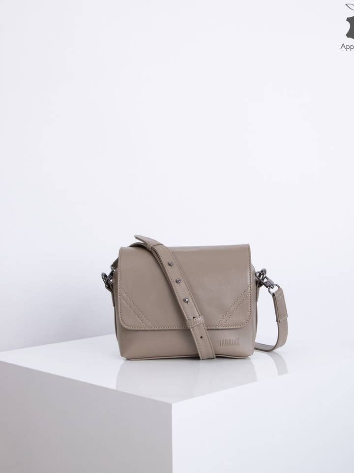 nuuwaï - Vegan Crossbody Bag - ELLI soft taupe for wholesale by nuuwaï