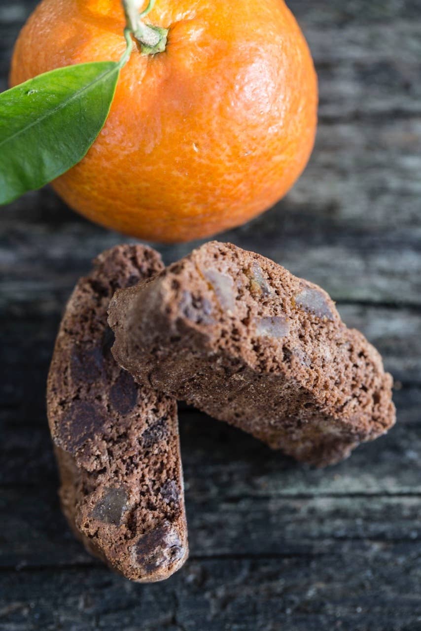 Fratelli Lunardi srl - Wholesale Cookie - biscuit with chocolate and orange 200g1