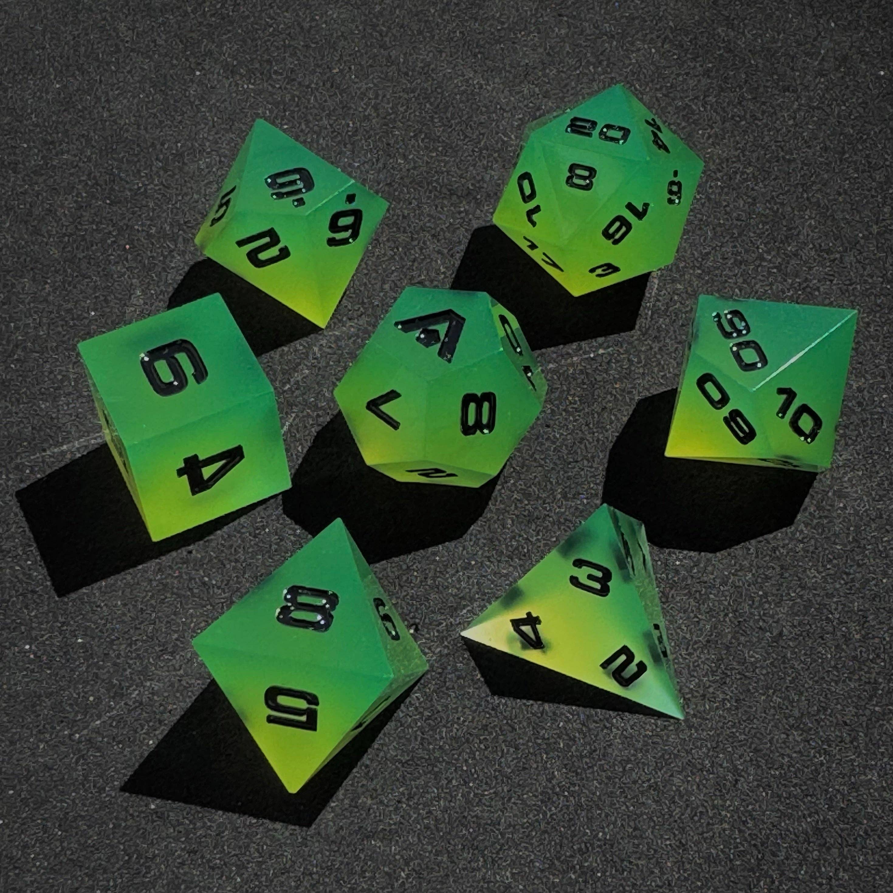 Aether Objects - Wholesale Dice - Solar Flux 7-Piece Resin Dice Set8
