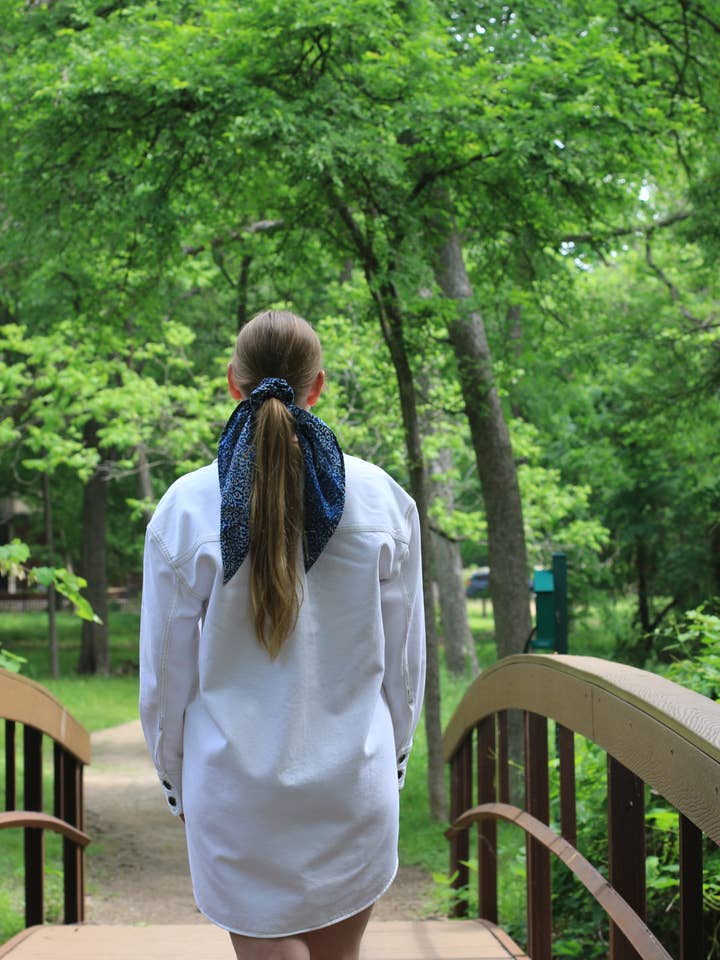 Hand-blockprinted Scrunchie-Bandana for wholesale by Chic & Gold