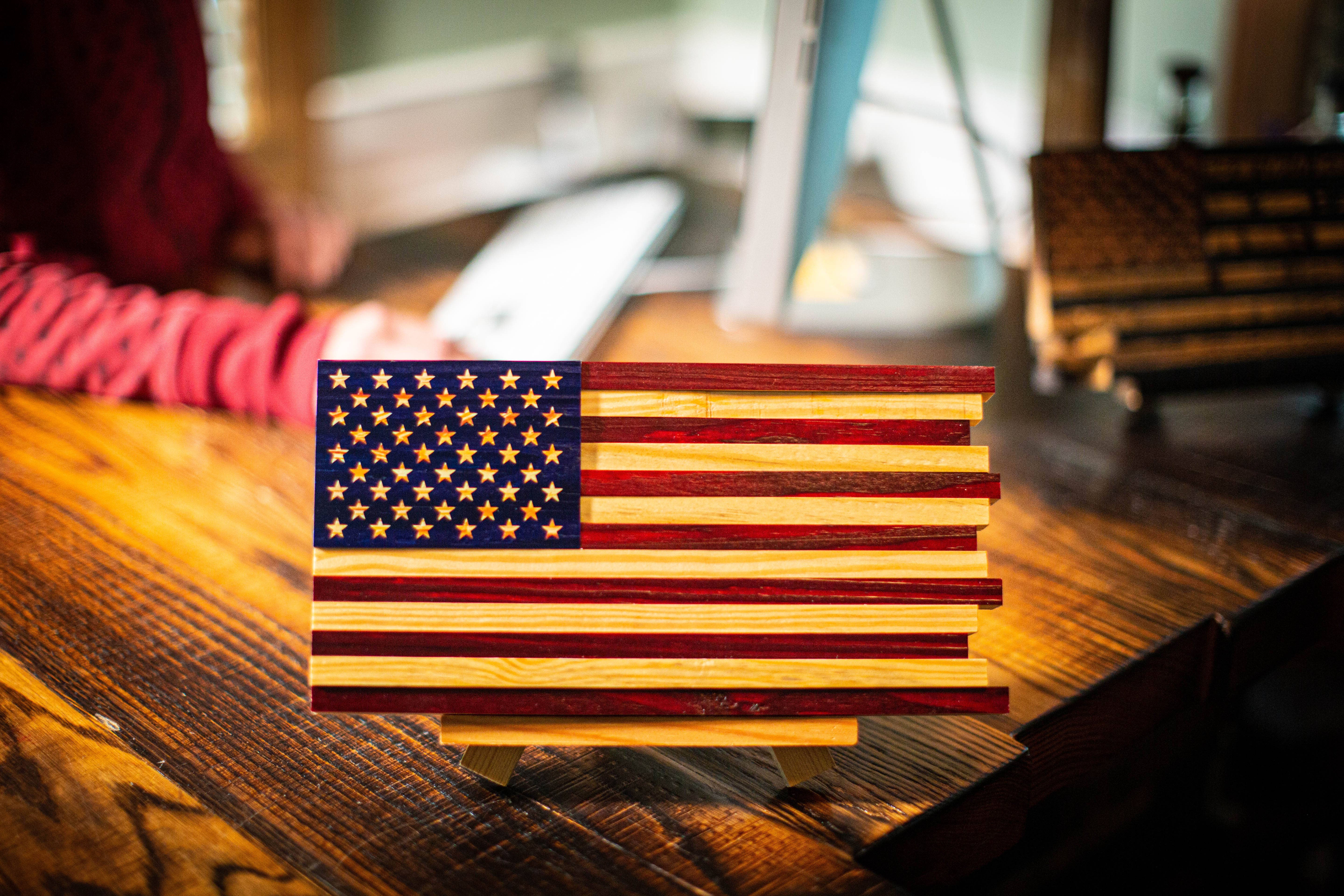 The Heritage Flag Company – wholesale Decorative tabletop object – Pine Cone Cask