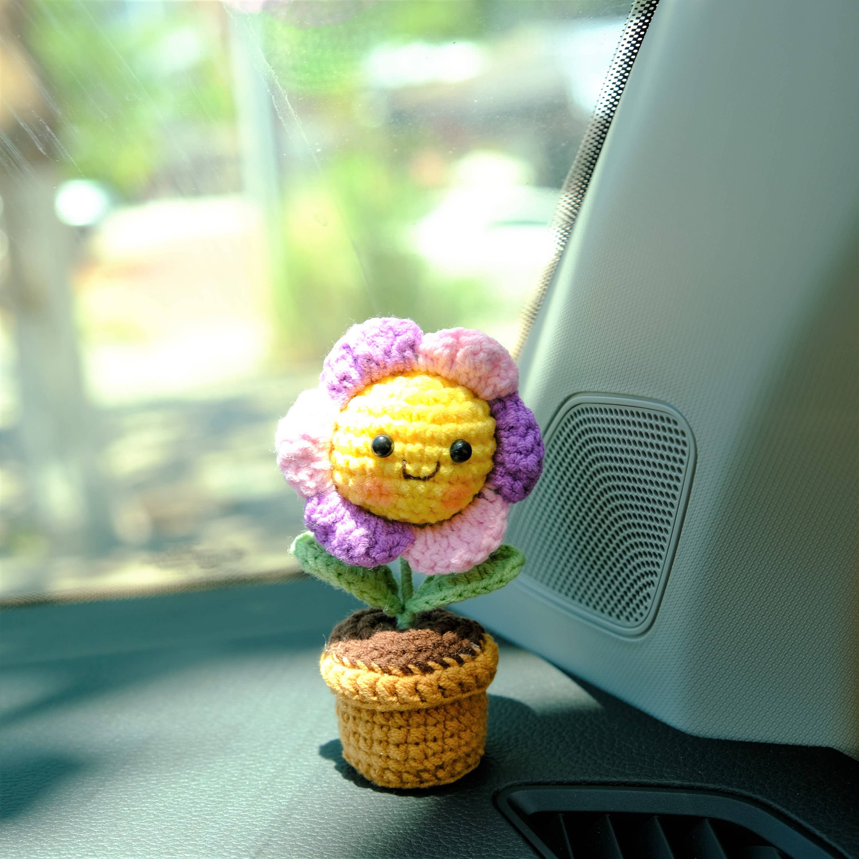 Anh2 LTD – wholesale Car Decorative Charm - Unisex – Crochet Mini Smiley Sunflower Doll Potted Plant Car Ornament4