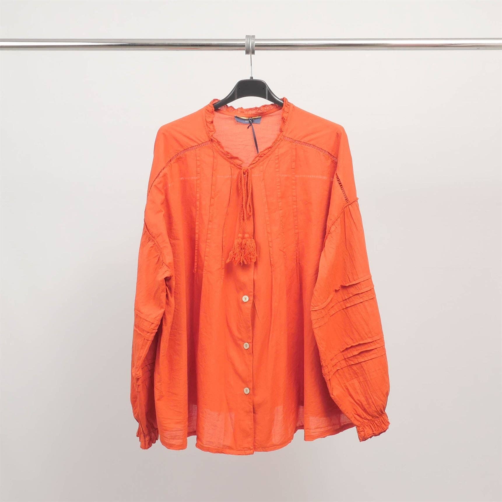 Cecile Wang - Wholesale Button Down Shirt - Women's - Cotton blouse with puffed sleeves and pleated details TDM373252