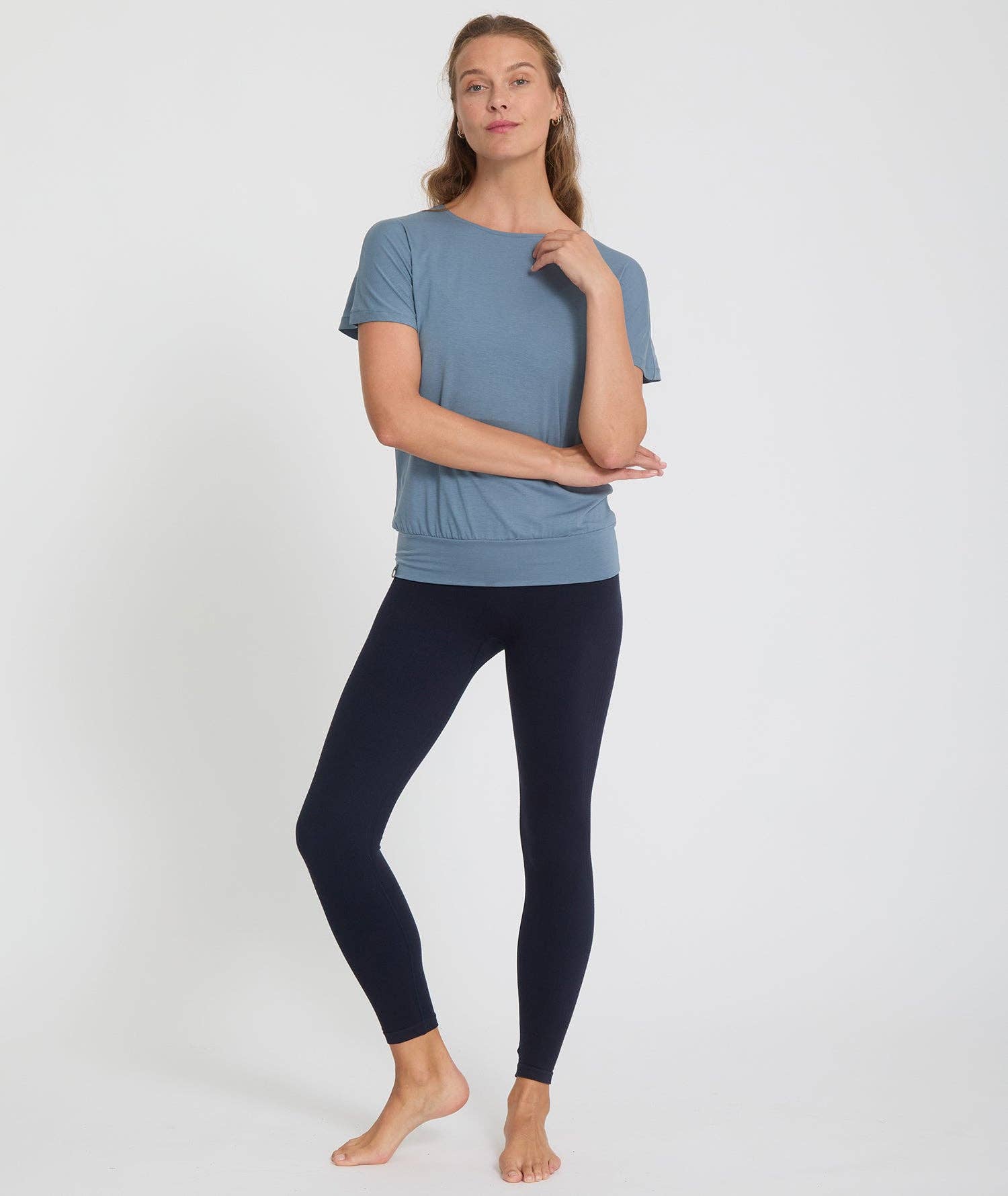 Yoga Searcher - Vendita all'ingrosso Maglietta - Donna - MEDE - T-shirt in lyocell per donna12