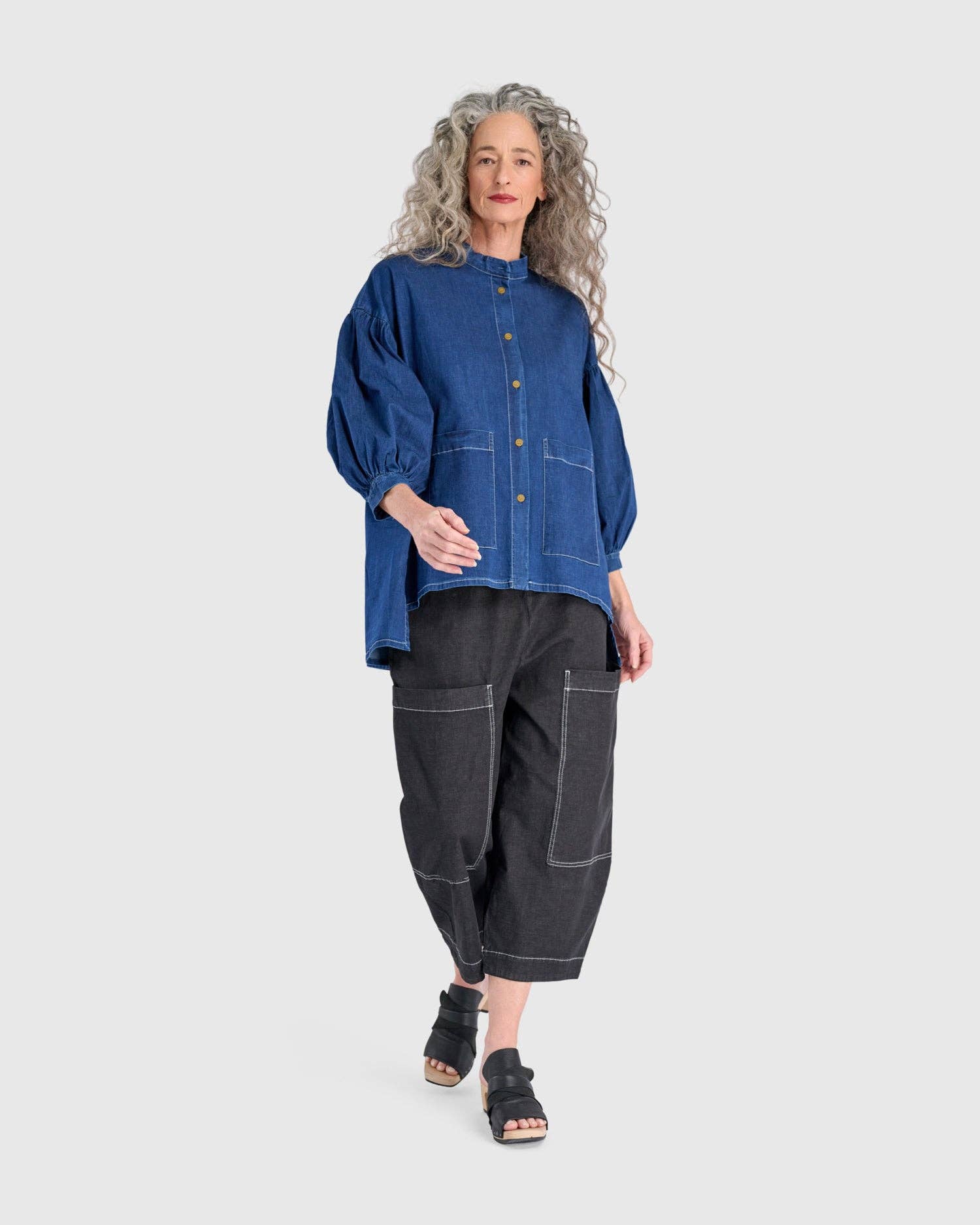 Bold Barrel Capri Pants, Jet Denim for wholesale on Faire5