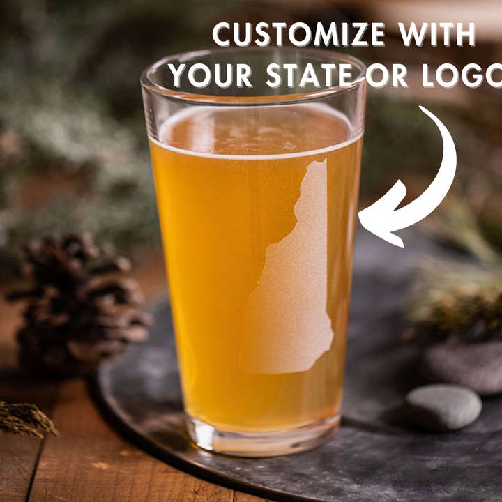 Anpassat etsat Pint Pub Glass för wholesale av My Country Story