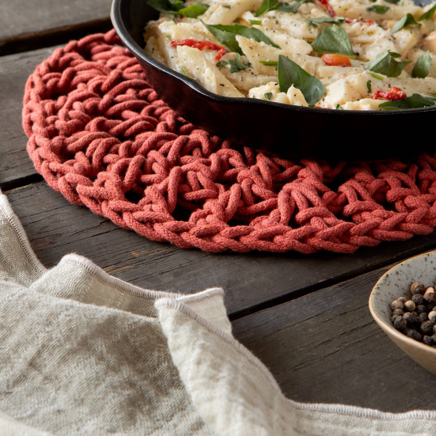 Danica Heirloom - Wholesale Trivet - Cinnamon Stick Knotted Trivet1