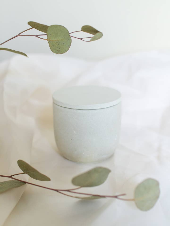 Concrete Candle Container (Pot) with Lid for wholesale by Gemwelove