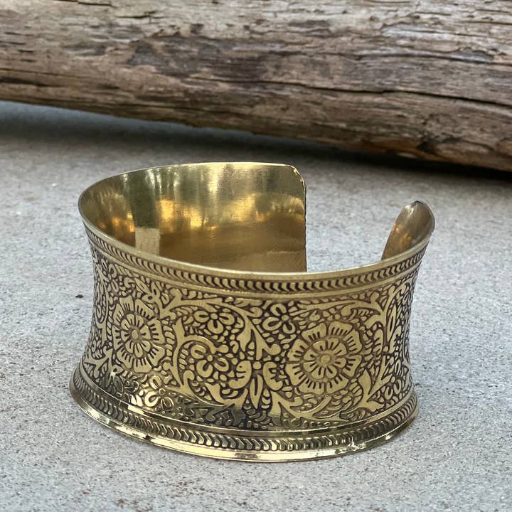 Lungta Imports - Vendita all'ingrosso Bracciale a polsino - Bracciale a polsino artigianale in ottone placcato argento con design vintage boho etnico5