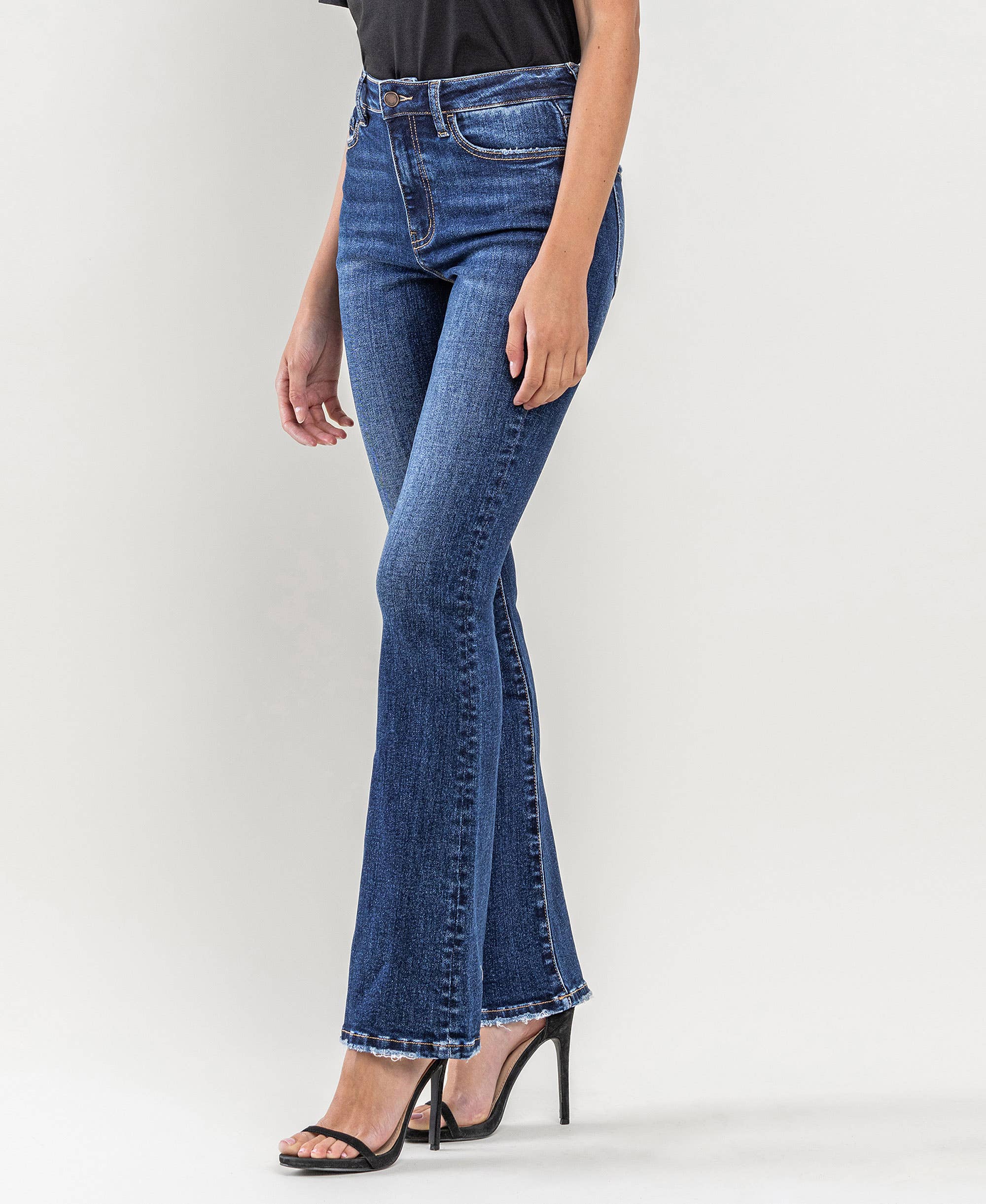 COMPLEMENTS HIGH RISE BOOTCUT JEANS LV1227 for wholesale on Faire3