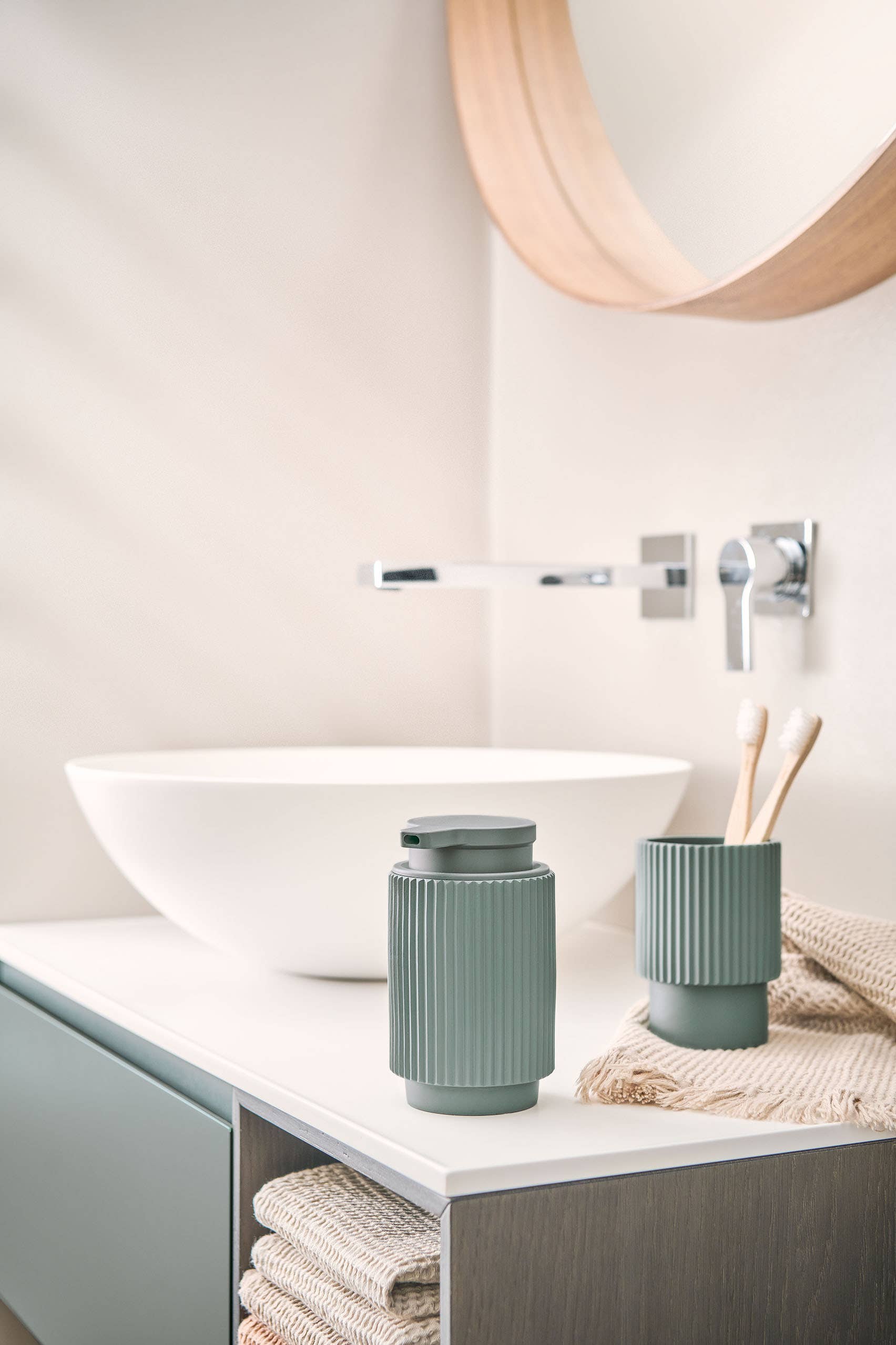 greenery Soap dispenser "Stripes", polyresin, sage for wholesale on Faire1