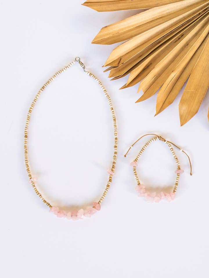 Bracelet en pierre de rivière pour la vente par Bali Queen