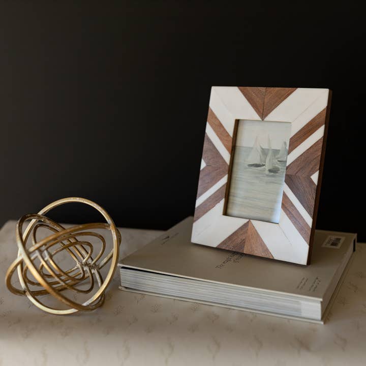 4x6 Clement Wood And Resin Photo Frame White for wholesale by Foreside Home & Garden