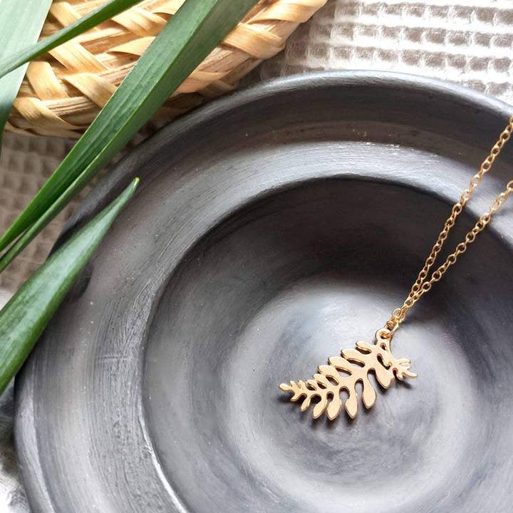 Collar Tiny Leaf Oro para venta al por mayor de Shany Design Studio