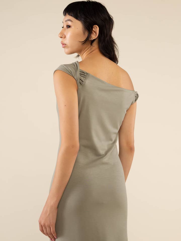 NLT - Wholesale Dress - Women's - Ira Twist Off Shoulder Midi Dress