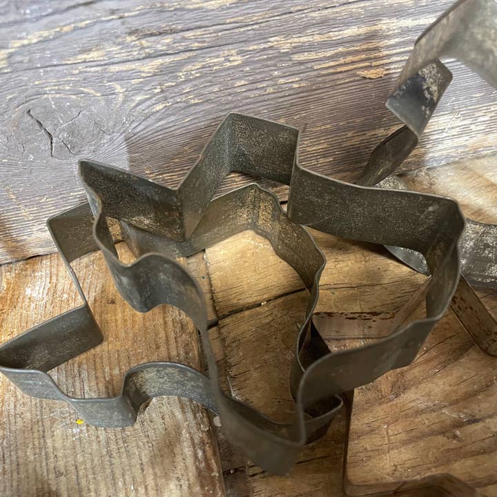 My Amigos Imports - Wholesale Cookie Cutter - Vintage Old Cookie Cutters-Farmhouse-Tin Cutter-ER-Assorted2