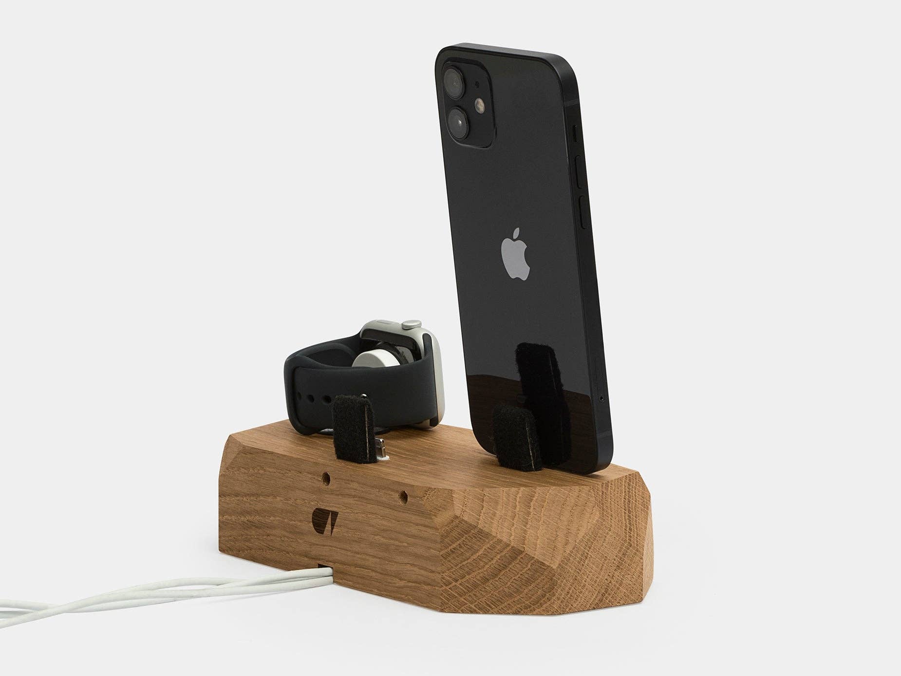 Oakywood - Wholesale Charging Dock - Triple Dock1