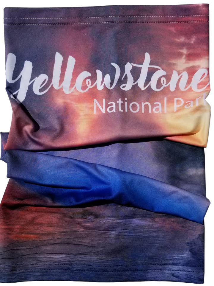 Yellowstone au Sunrise Buff pour la vente par Montana Tees