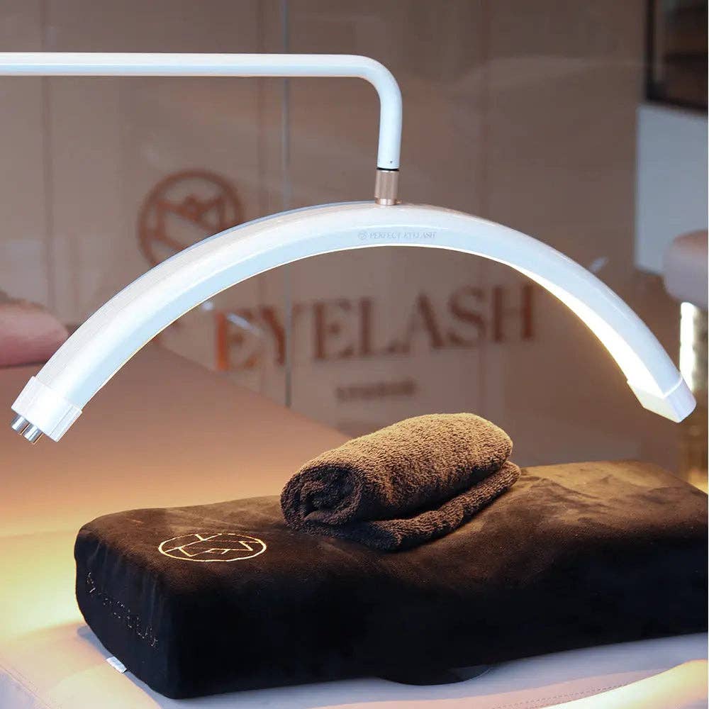 PE Cosmetics – wholesale Accent-/skrivbordslampa – Maanlicht belysning från PE Cosmetics4