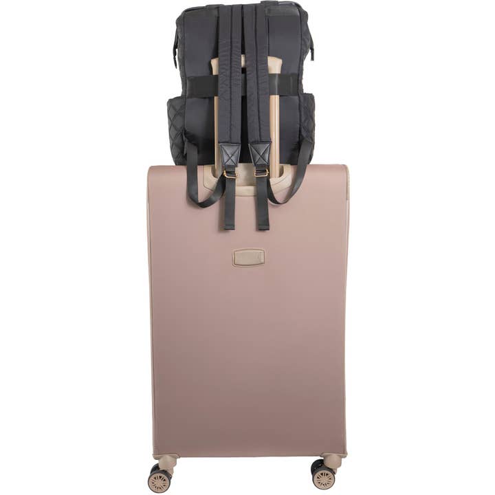Magid – Mochila - Mulher por atacado – Mochila Quadrada de Nylon Acolchoado Joan & David Diamond de 18 Polegadas para Cadernos