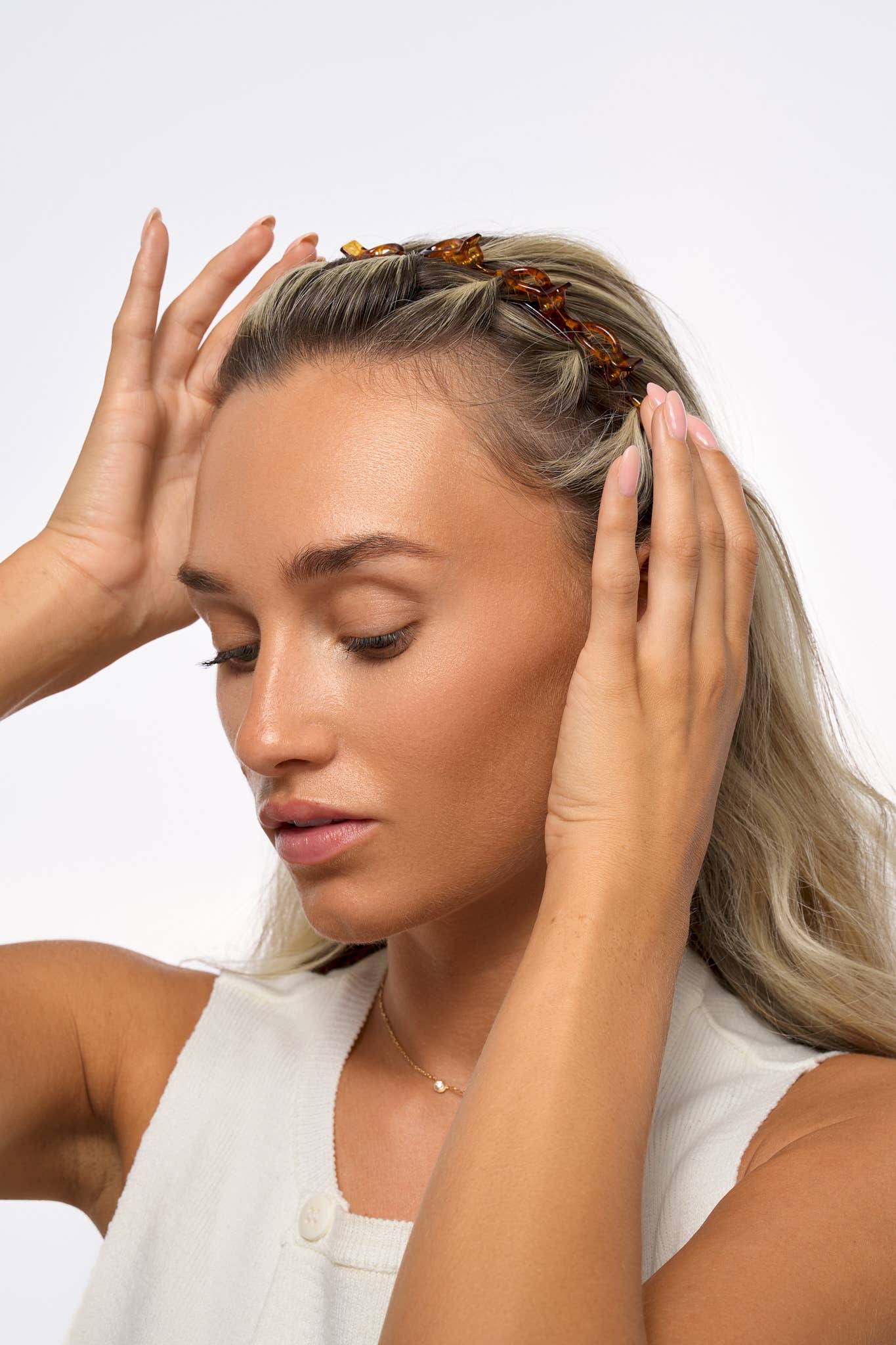 Soinvogue – wholesale Fashion headband – women's – Brushworks Butterfly Clip Headbands - 3 Pack5