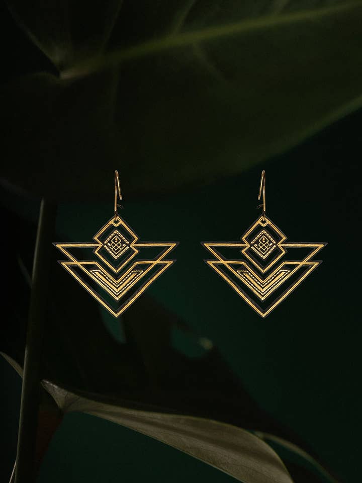 Earrings Triangle Damascene Handmade With Gold for wholesale by Togashi Damasquinos