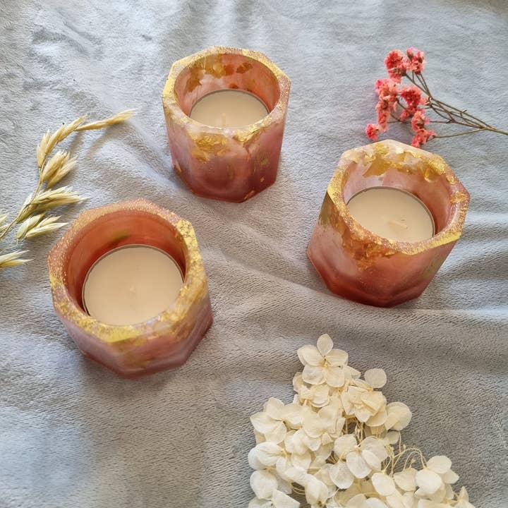Teelichthalter aus Kunstharz in Roségold, Weiß und Blattgold für den Großhandel von Lunar Living