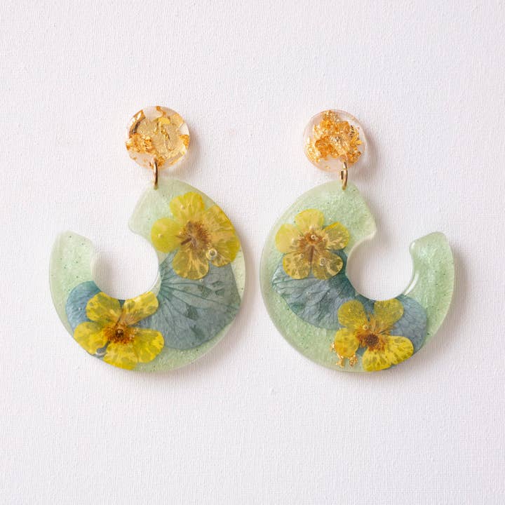 Luna hortensia og efterlader guldknap øreringe for engroshandel hos pansyka