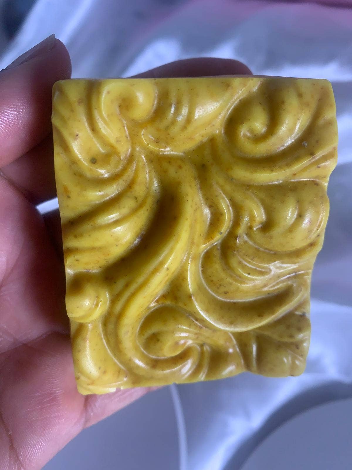 Chabinehairstore – wholesale Bar Soap – Nourishing face and body soap with turmeric and sea moss, seamoss and turmeric soap.0