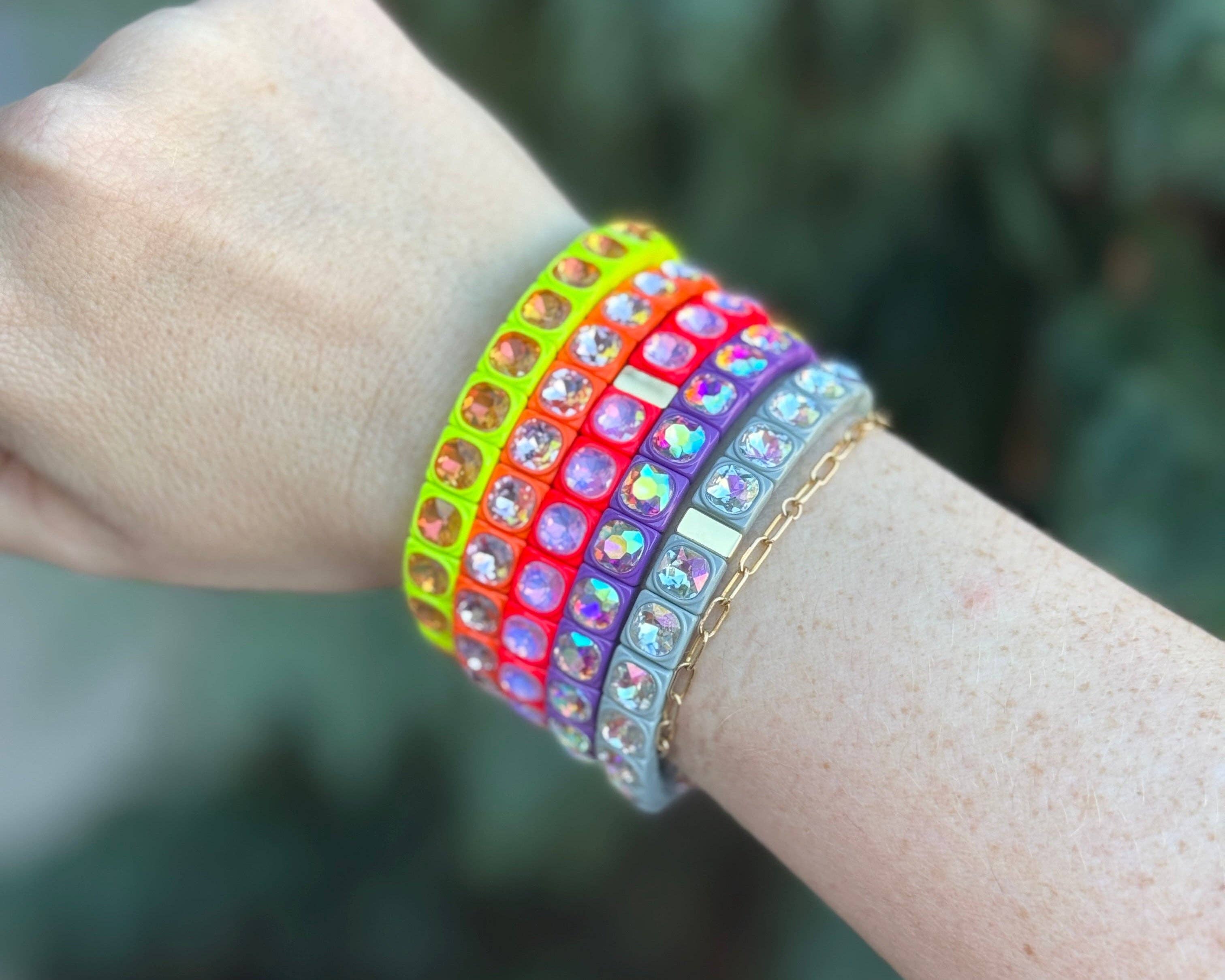 Taylor Elliott Designs - Wholesale Bangle Bracelet - Enamel Stretch Bracelet - Rounded Square Stones - Zoe7