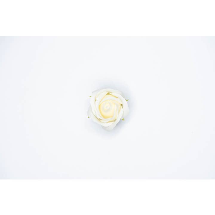 Billion Roses by Blanche - Wholesale Artificial Flowers - Große und Weiße Box mit Ewigen Rosen5