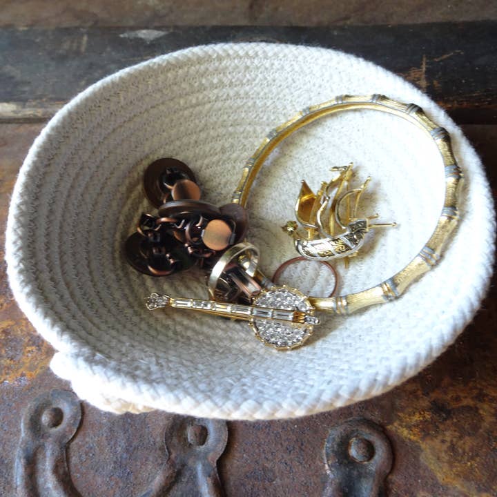 The Foxes Tail - Wholesale Decorative Plate/Dish/Bowl - Medium Rope Bowl9
