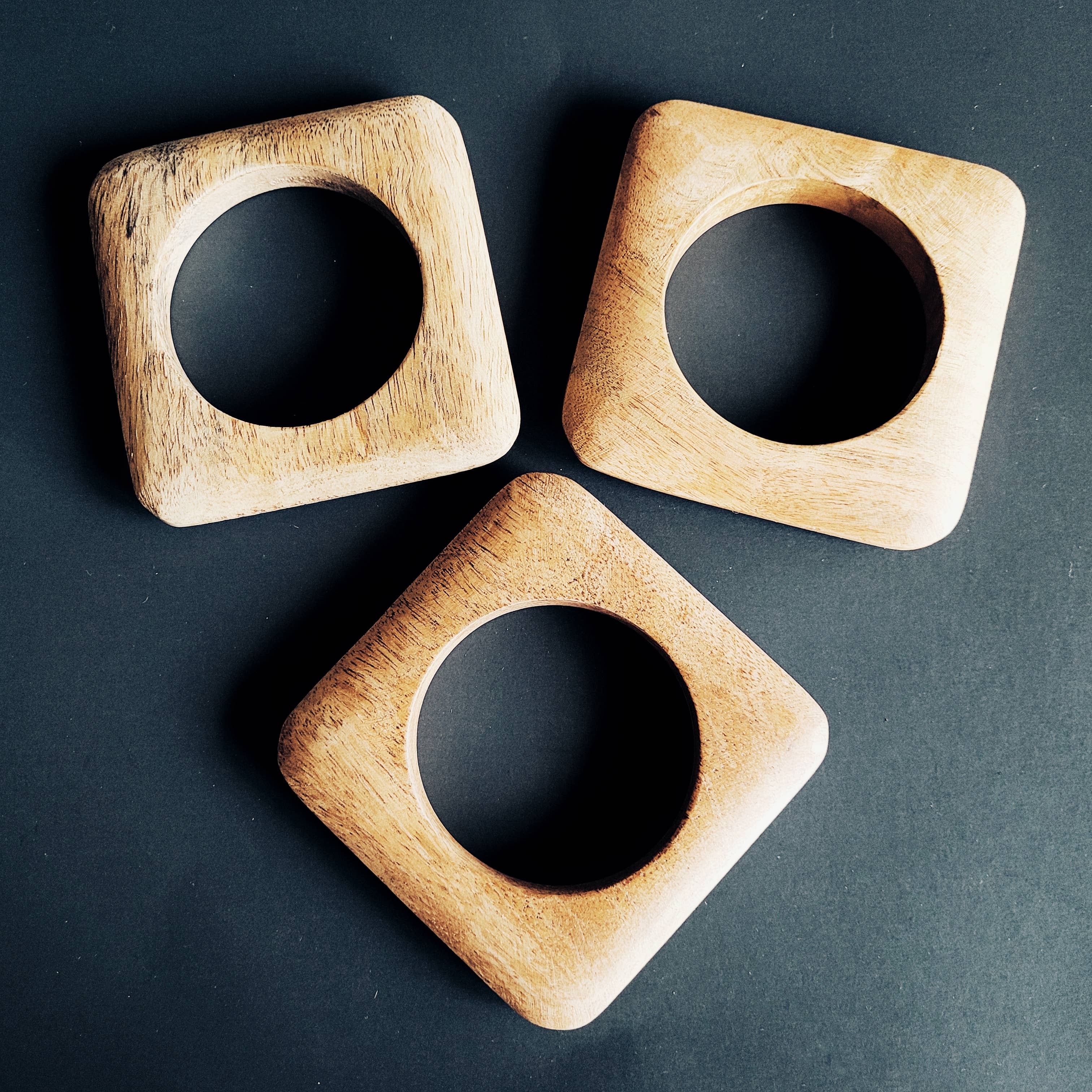 Bisjoux - Wholesale Bangle Bracelet - Bare orchard wood designer bangle bracelet7