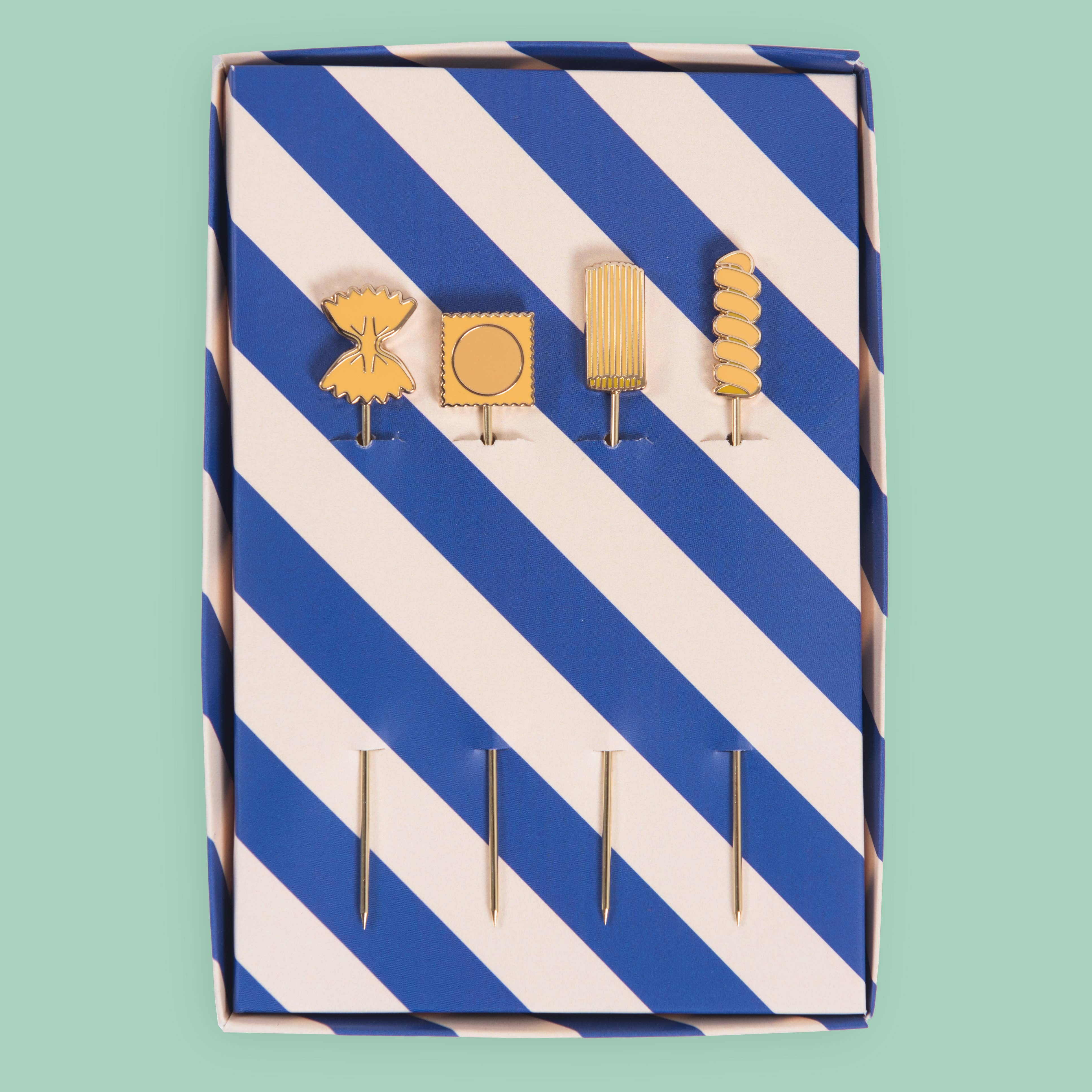 Love & Victory – wholesale Cocktail pick – Pasta Cocktail Picks1