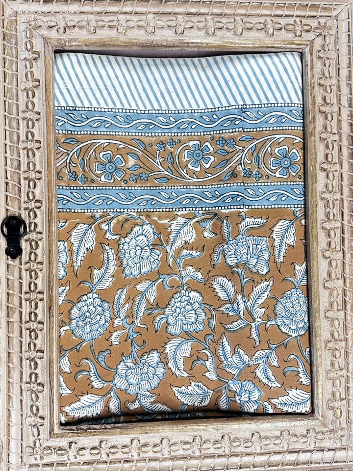 Cobertura de Mesa Outono Inverno em Algodão | Castanho Vivo Enferrujado por atacado de Essential Designs London