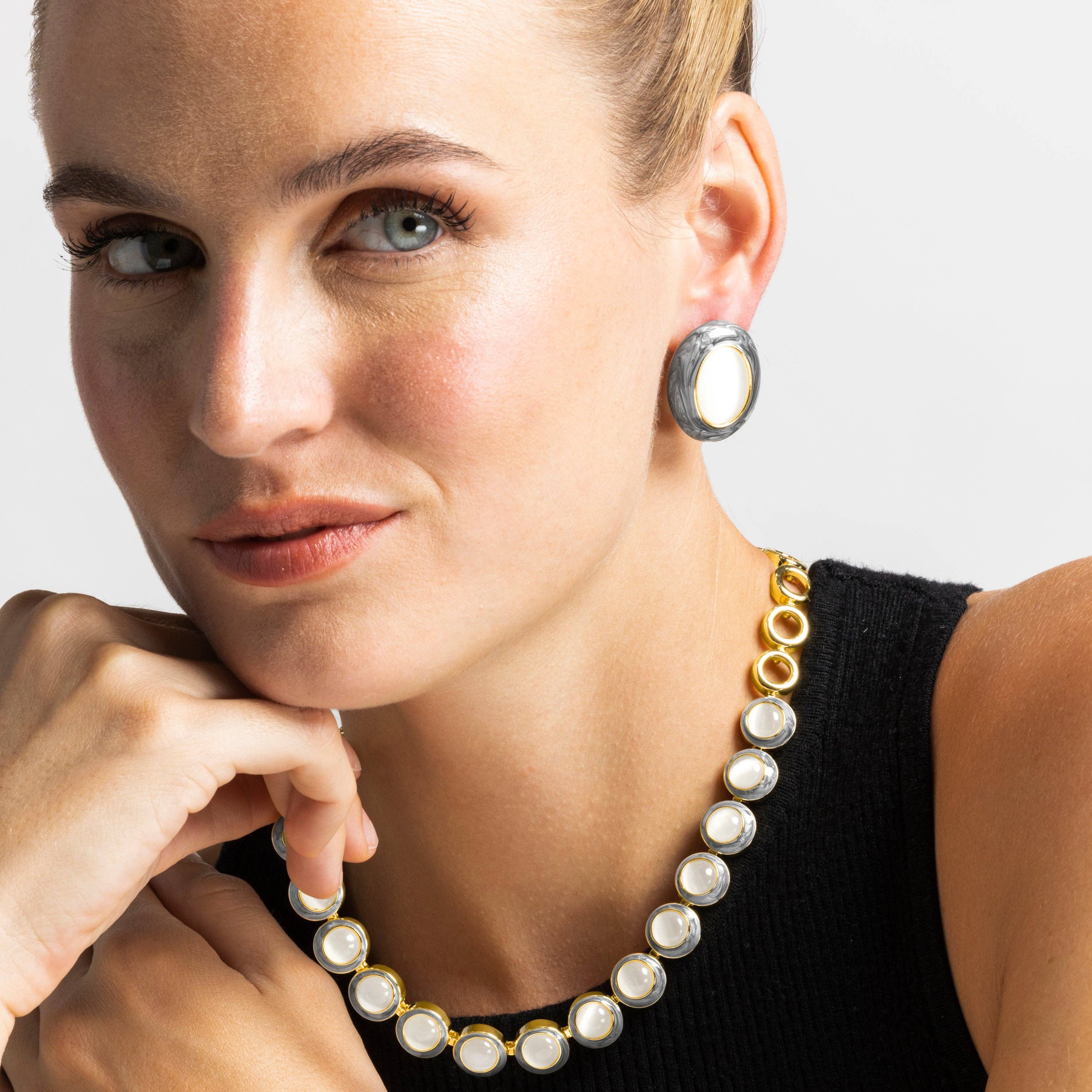 Luxenter - Wholesale Dangle Earrings - Pendientes Luxenter con Ojo de Gato acabado oro 18k - Lyme2