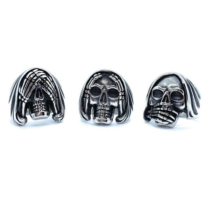 Voir, Entendre, Ne Pas Parler du Mal - Bagues Crâne (vendues séparément) pour la vente par SkullJewelry.com