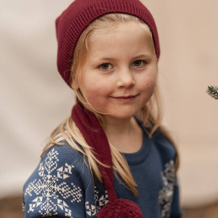Cabernet Santa hat for wholesale on Faire7