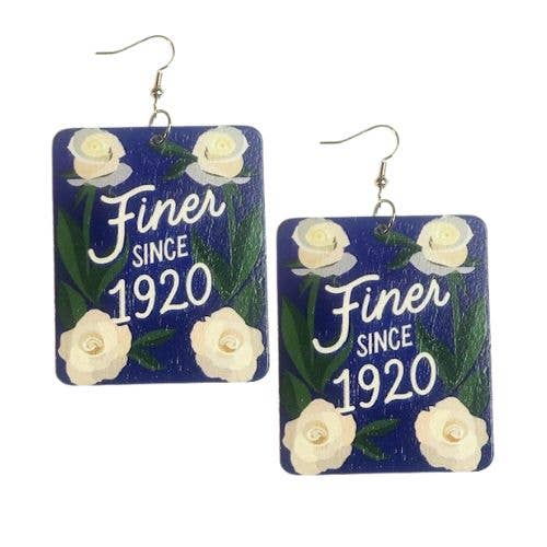 Boucles d'oreilles en bois rectangulaires Finer Since 1920 pour la vente par Kerena Nicole