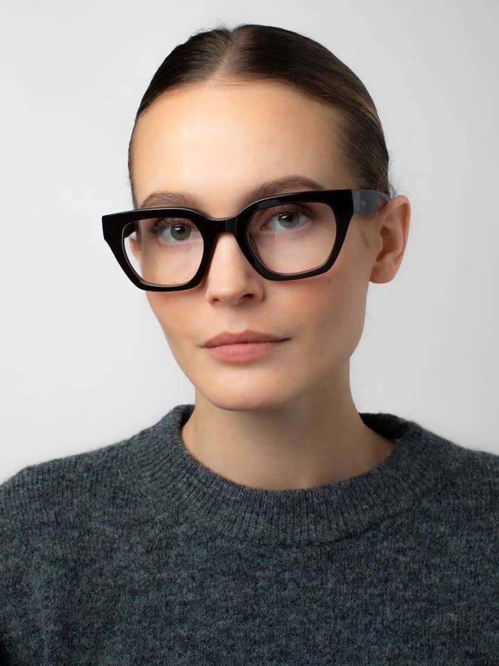 Kiara Marrone scuro per la vendita all'ingrosso da parte di GLAS Scandinavia AB