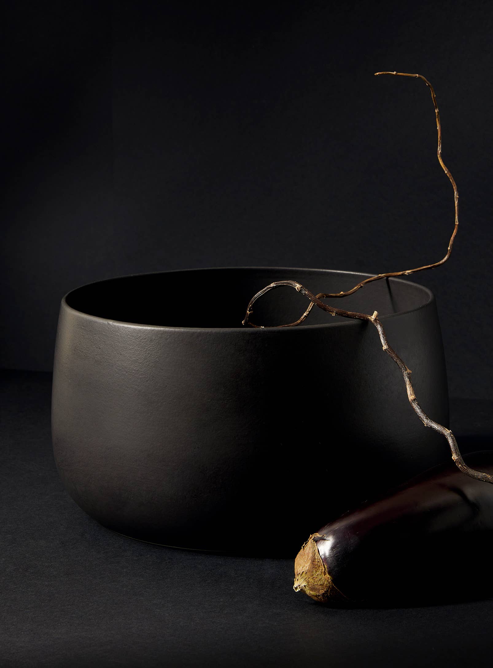 GHARYAN Stoneware & Olive Wood Tableware | Ships from USA - Wholesale Serve Bowl - Handmade Stoneware Serving Bowl | 120 oz Large Capacity9